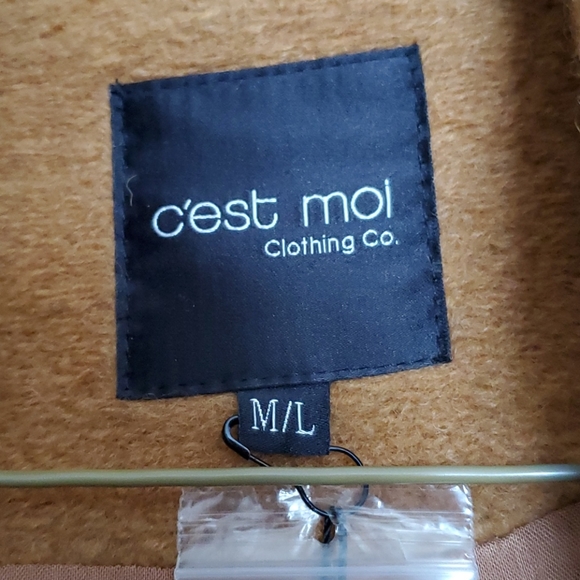 Coat - Picture 2 of 3